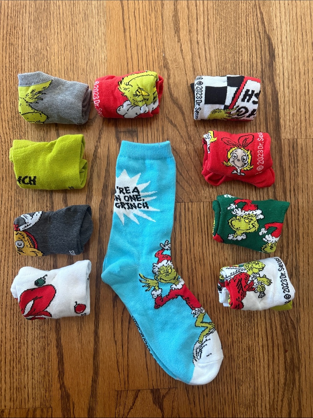 Women’s Novelty Grinch Crew Socks – Light Blue